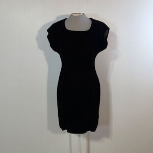Vintage Little Black Dress Women’s Size 10 Velvet Cap Sleeve Back Zipper Midi